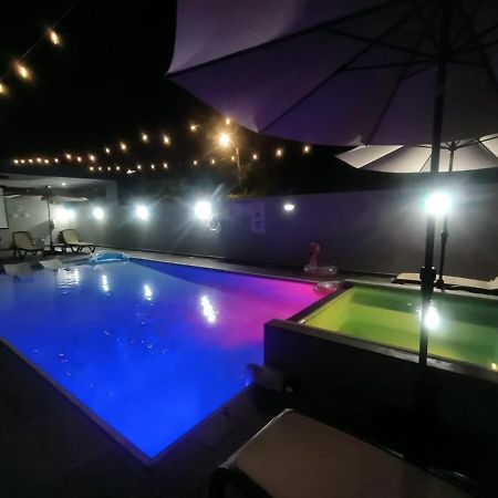 Aquaville Dorado Moderna A Studio 7 Экстерьер фото