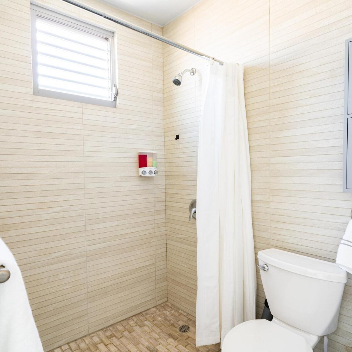 Aquaville Dorado Moderna A Studio 7 Экстерьер фото