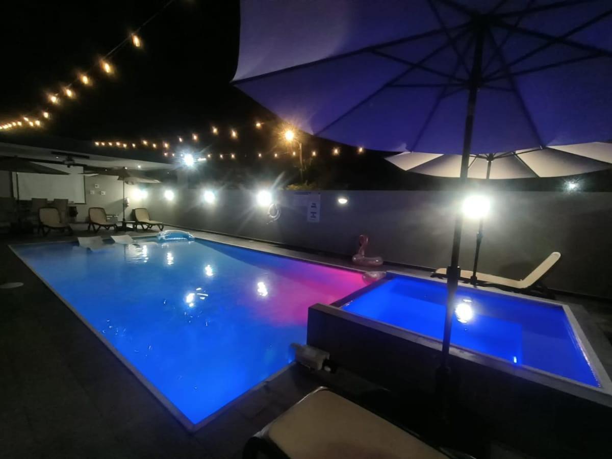 Aquaville Dorado Moderna A Studio 7 Экстерьер фото