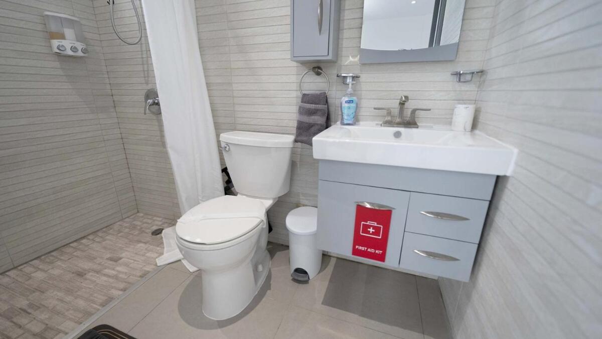 Aquaville Dorado Moderna A Studio 7 Экстерьер фото