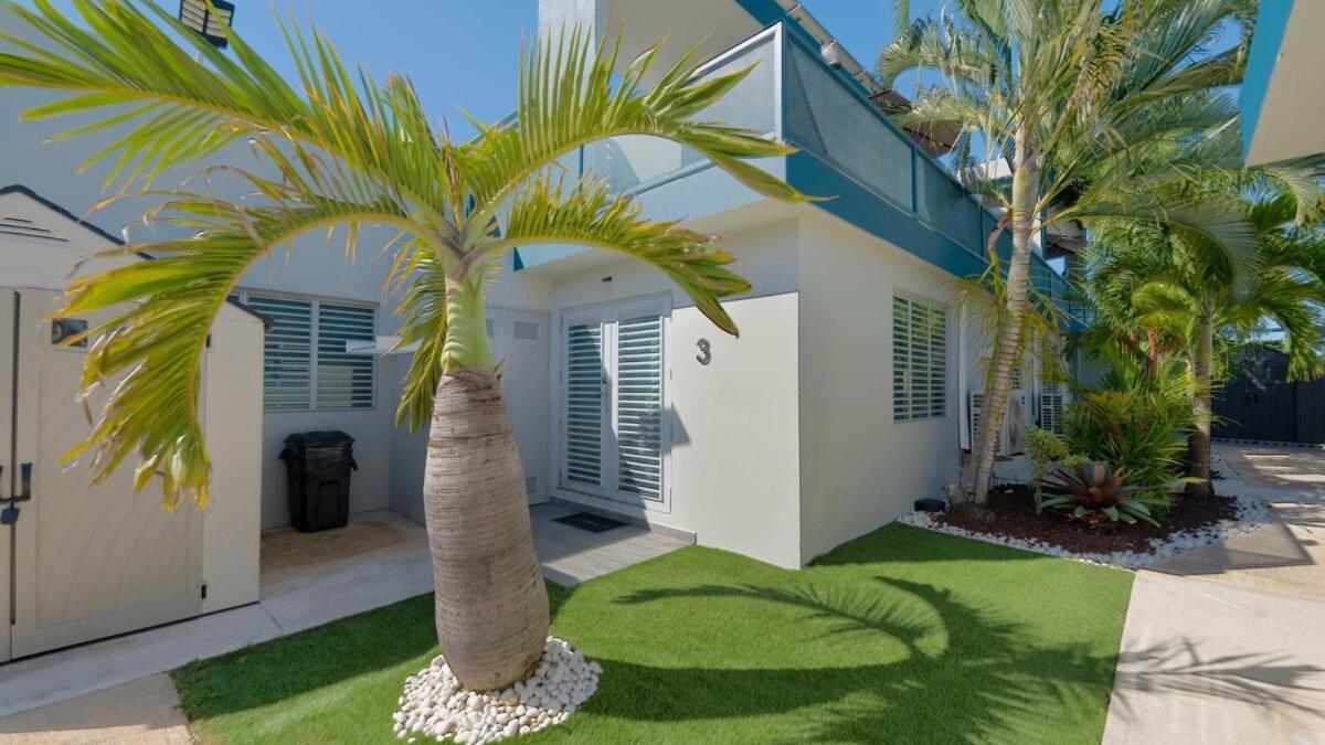 Aquaville Dorado Moderna A Studio 7 Экстерьер фото